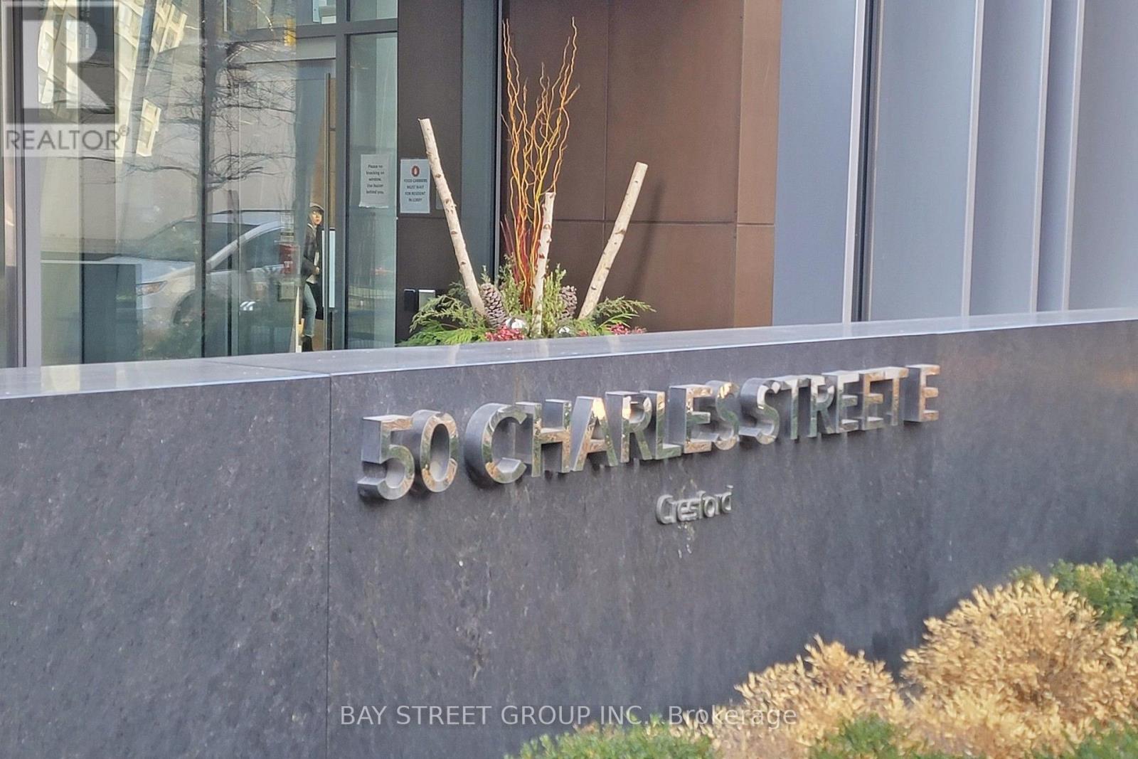 2205 - 50 Charles Street E, Toronto, Ontario M4Y 1T1 - Photo 3 - C13642832