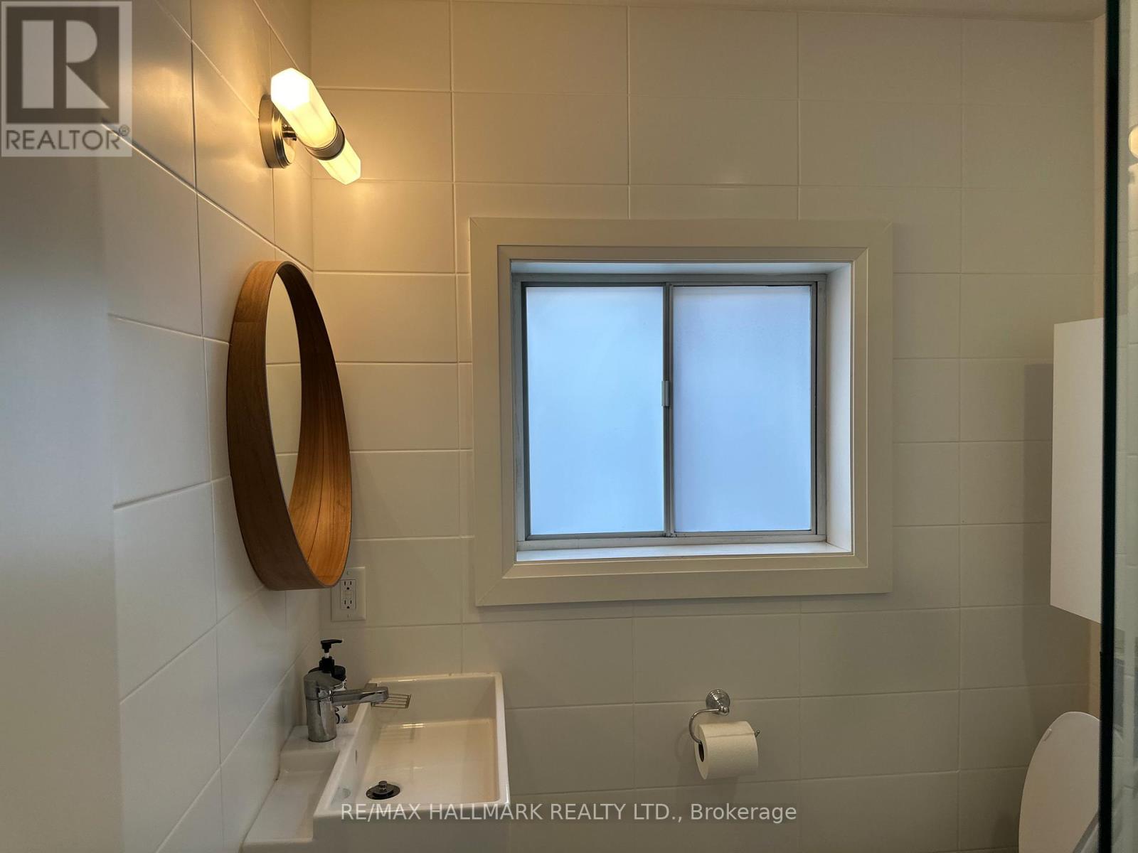 16 - 595 St Clair Avenue W, Toronto, Ontario  M6C 1A3 - Photo 20 - C13642874