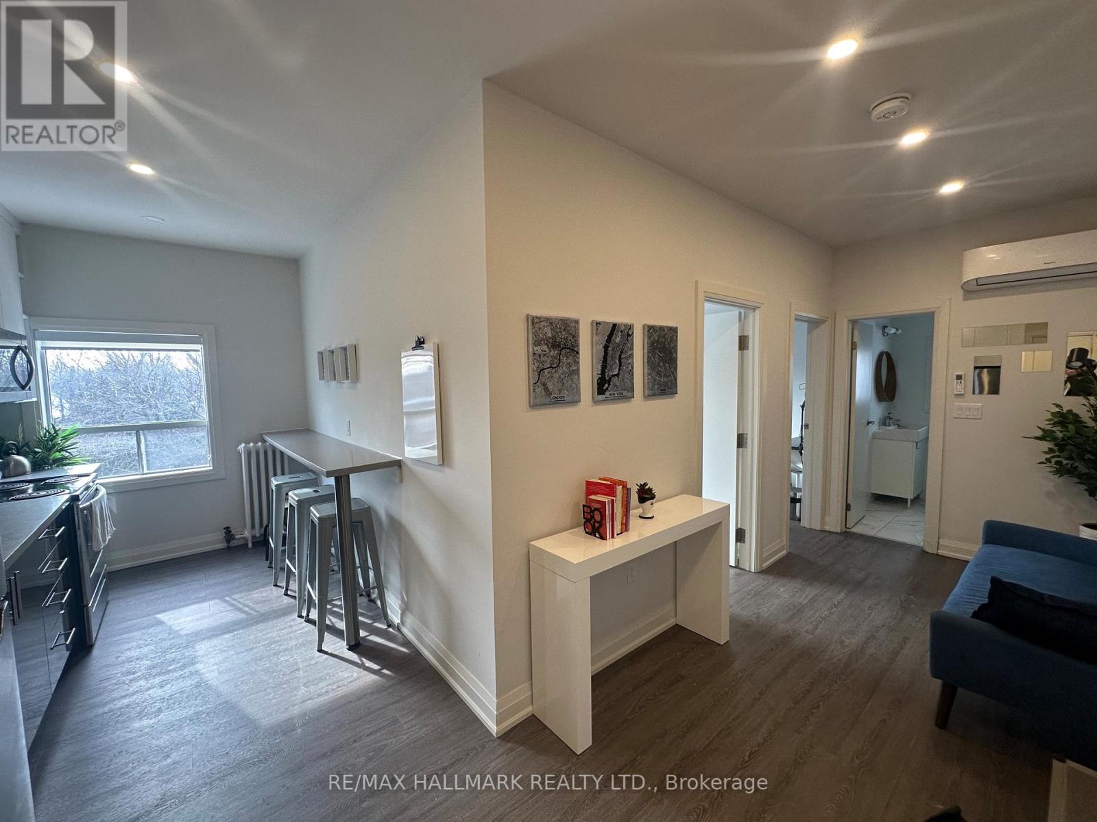 16 - 595 St Clair Avenue W, Toronto, Ontario  M6C 1A3 - Photo 5 - C13642874