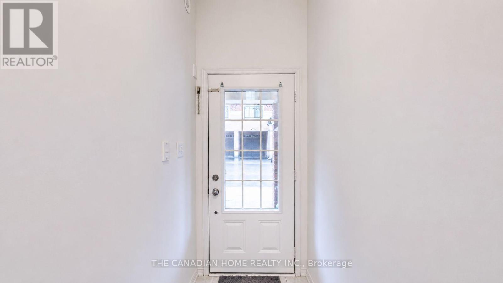 46 Filly Path, Oshawa, Ontario L1L 0K9 - Photo 2 - E13642836