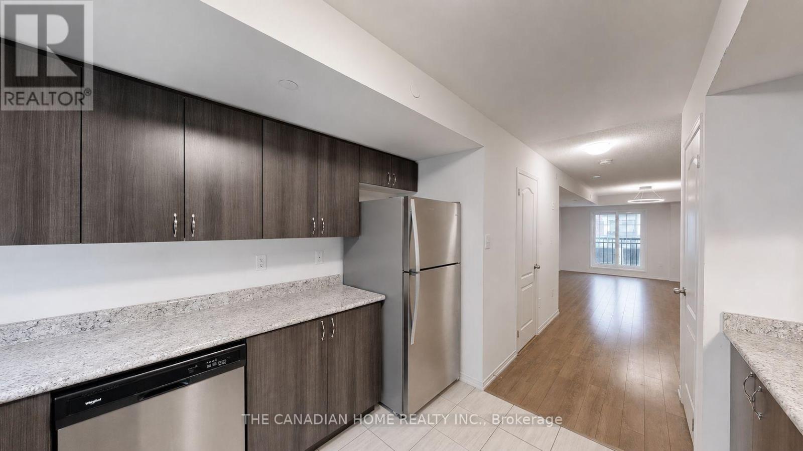 46 Filly Path, Oshawa, Ontario L1L 0K9 - Photo 5 - E13642836