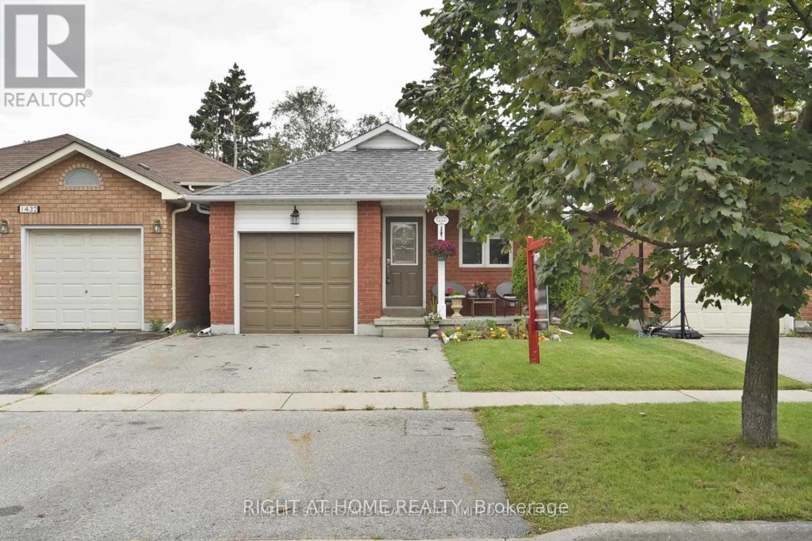 1434 LARGO CRESCENT, Oshawa, Ontario