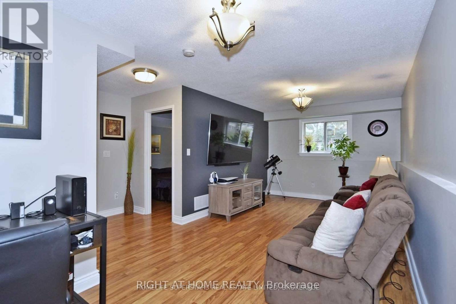 1434 Largo Crescent, Oshawa, Ontario L1G 7E5 - Photo 18 - E13642862