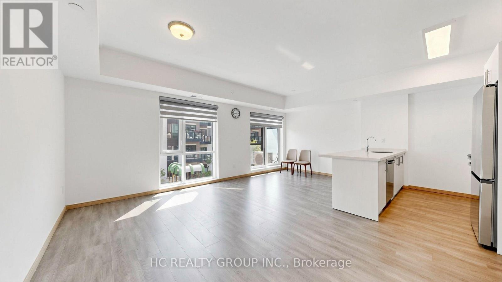 60 Morecambe Gate, Toronto, Ontario M1W 0A9 - Photo 4 - E13642872