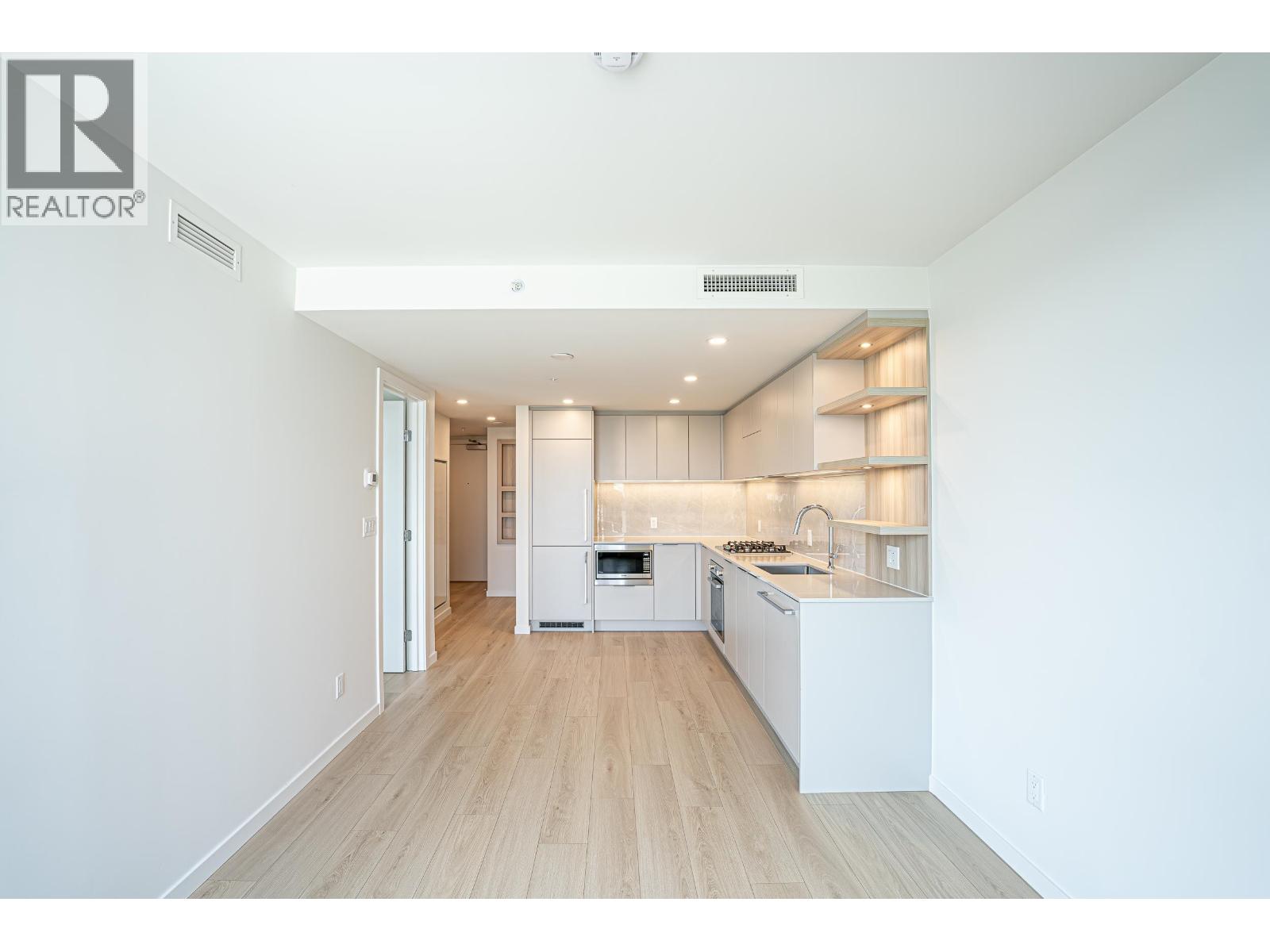 1904 311 Alderson Avenue, Coquitlam, British Columbia V3K 0K3 - Photo 3 - R3153106