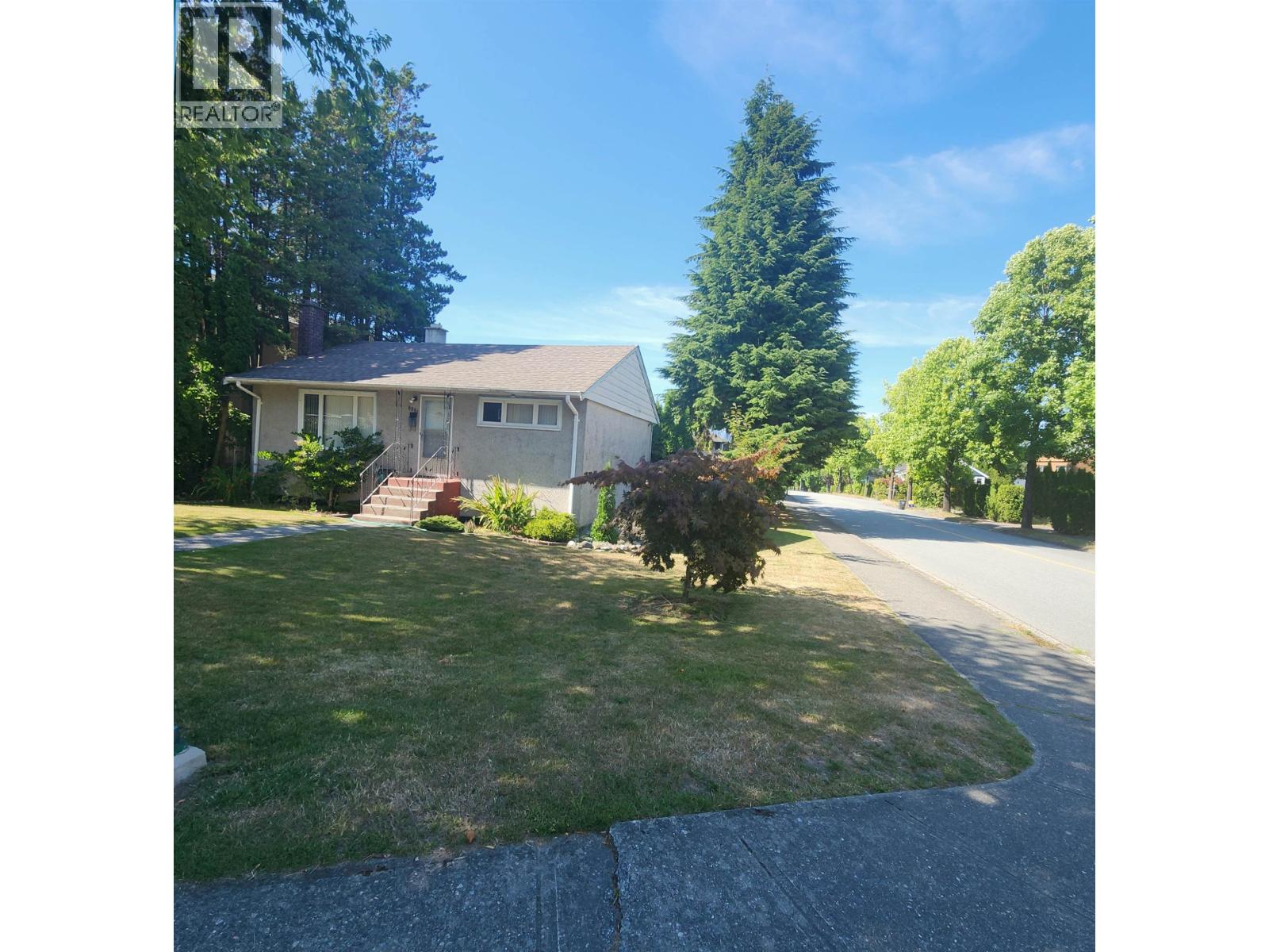 6291 Dickens Street, Burnaby, British Columbia  V5H 1W6 - Photo 2 - R3153146