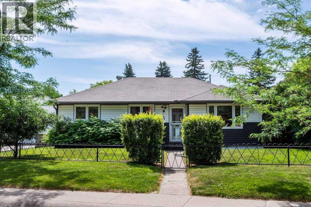 2056 Cottonwood Crescent SE, Calgary, Alberta