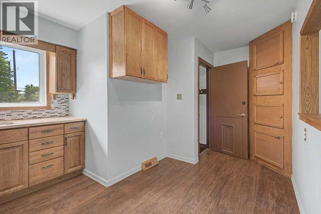 2056 Cottonwood Crescent SE, Calgary, Alberta  T2B 1R3 - Photo 8 - A2329835