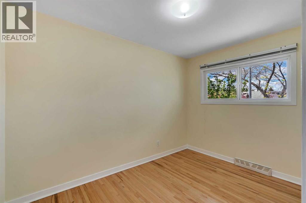 8432 Elbow Drive SW, Calgary, Alberta  T2V 1K8 - Photo 13 - A2333918