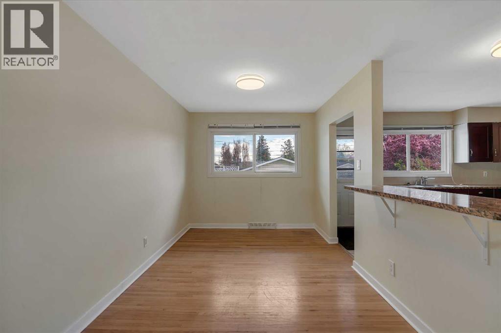8432 Elbow Drive SW, Calgary, Alberta  T2V 1K8 - Photo 6 - A2333918