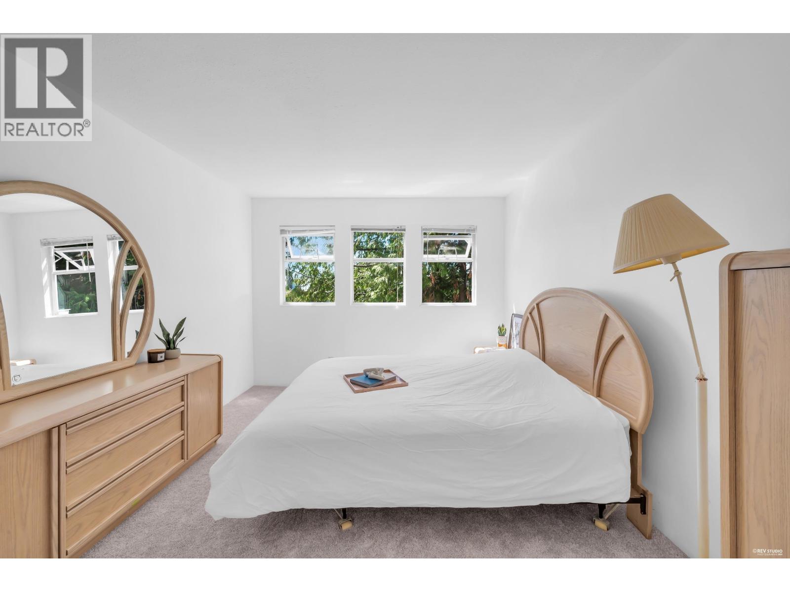 303 5335 HASTINGS STREET, Burnaby, British Columbia