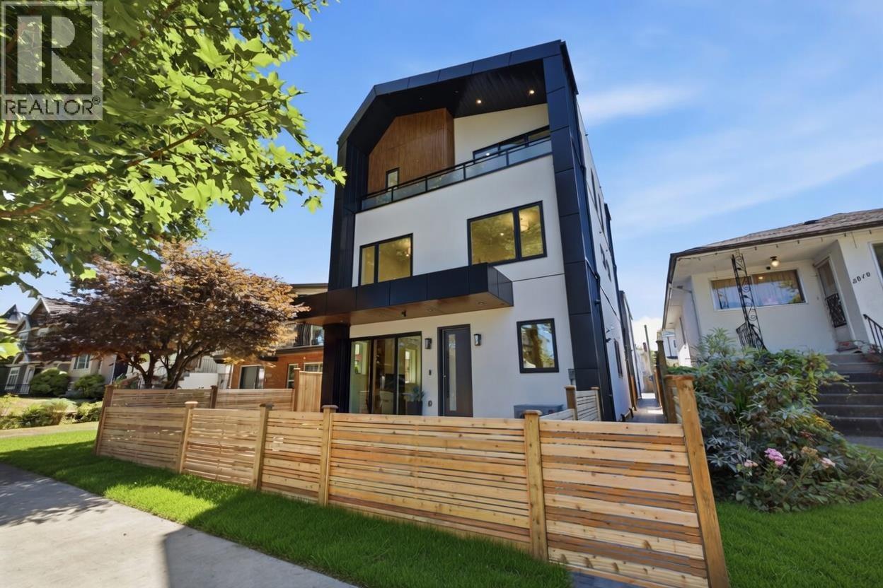 1 3018 E 19TH AVENUE, Vancouver, British Columbia