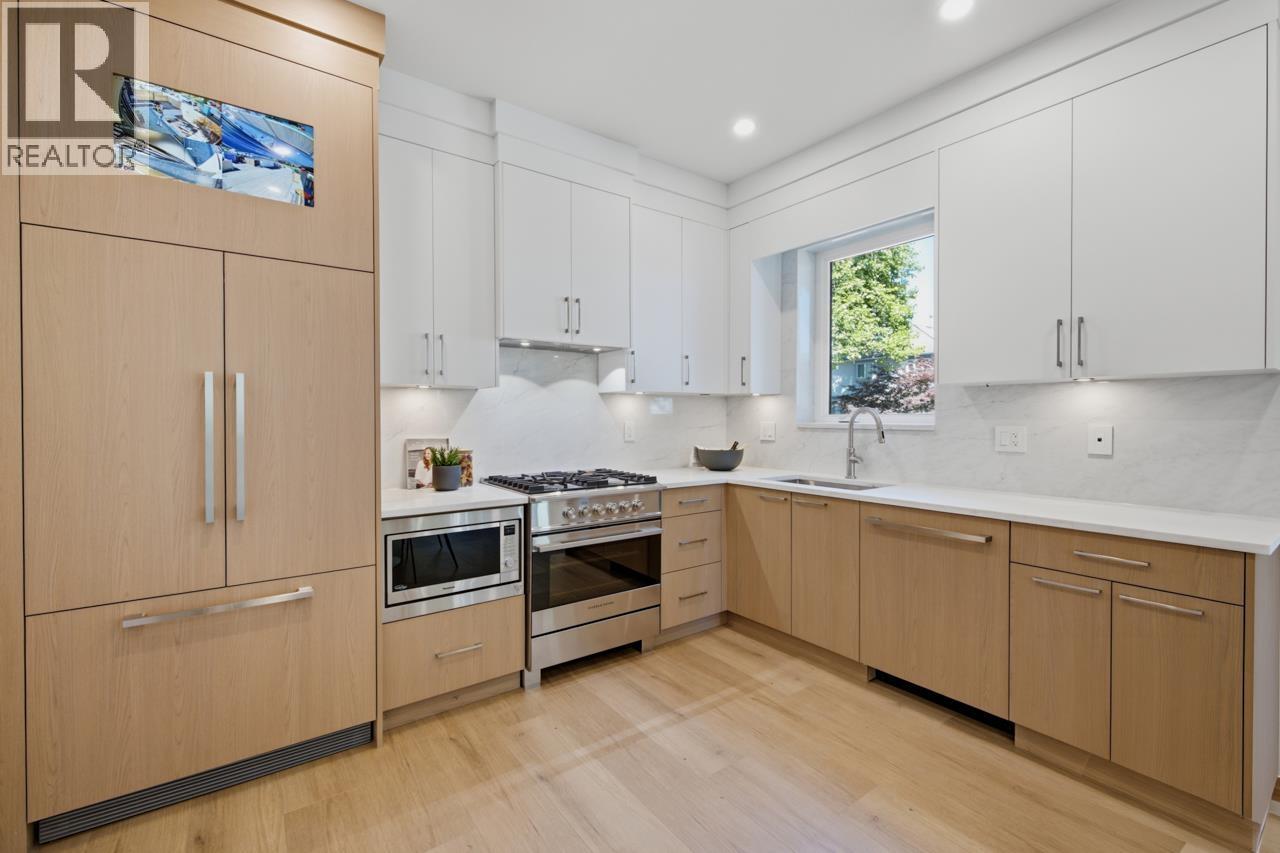 1 3018 E 19th Avenue, Vancouver, British Columbia  V5M 2S9 - Photo 10 - R3153234
