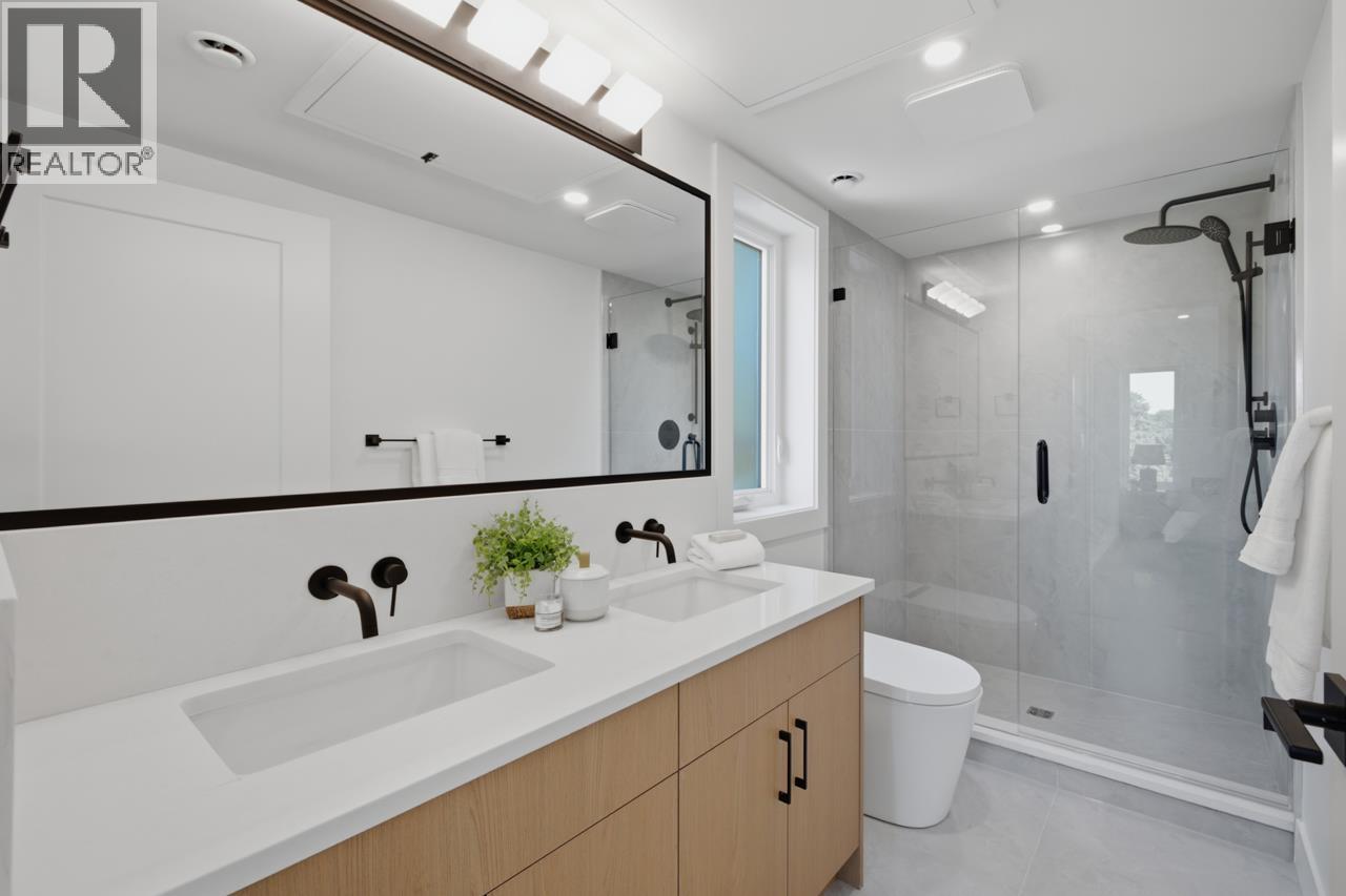 1 3018 E 19th Avenue, Vancouver, British Columbia  V5M 2S9 - Photo 22 - R3153234