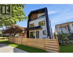1 3018 E 19TH AVENUE, Vancouver, British Columbia