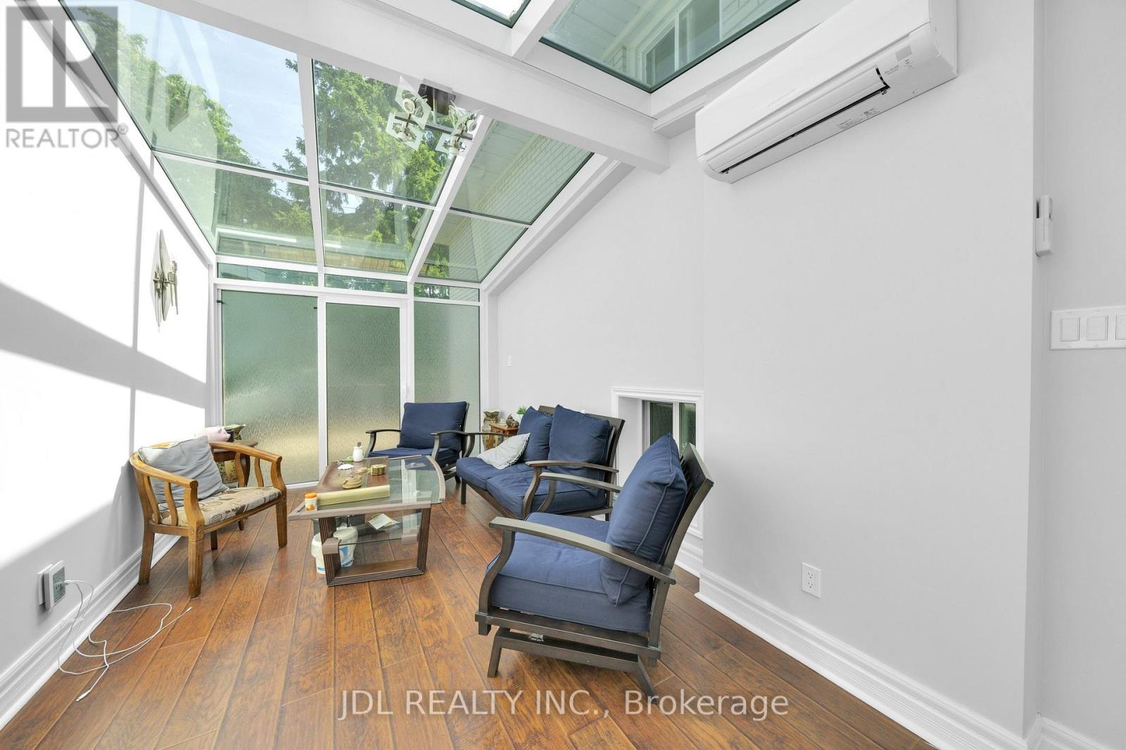 53 Southdale Drive, Markham, Ontario  L3P 1J6 - Photo 14 - N13642886