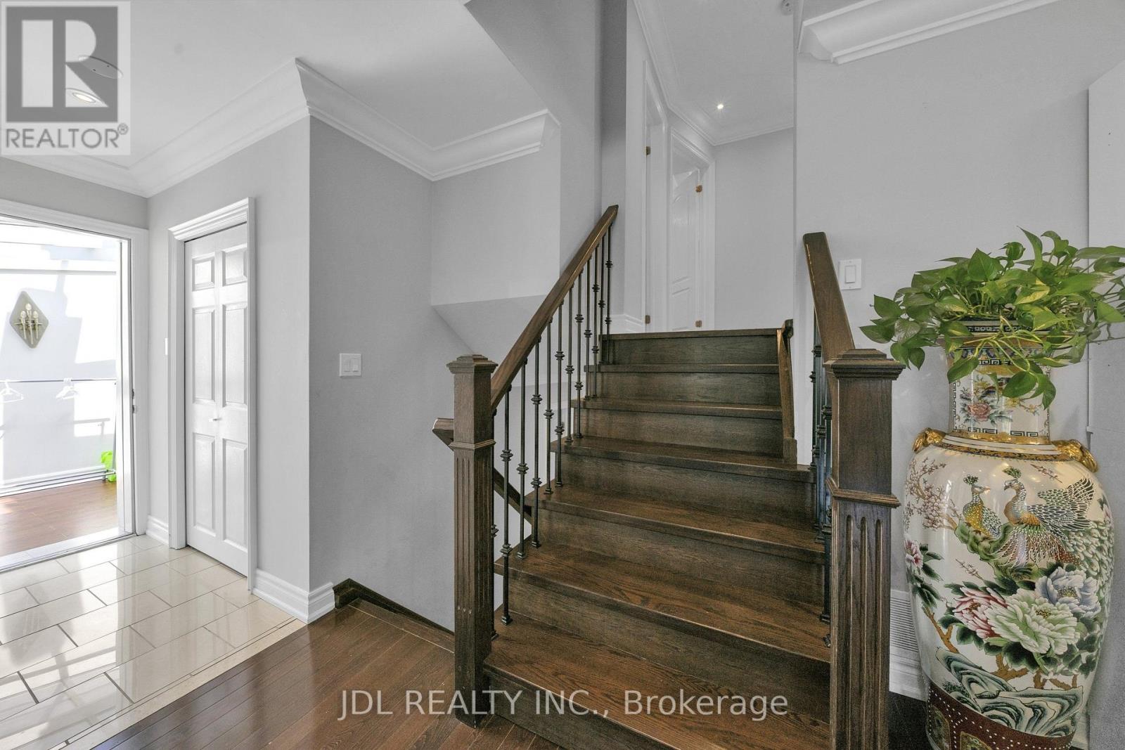 53 Southdale Drive, Markham, Ontario  L3P 1J6 - Photo 15 - N13642886