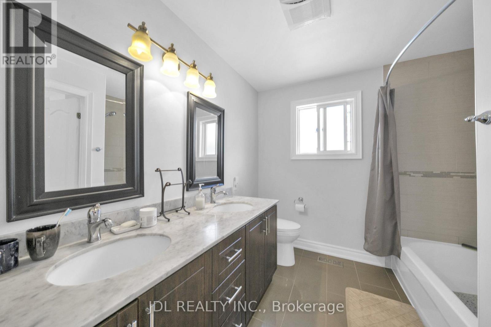 53 Southdale Drive, Markham, Ontario  L3P 1J6 - Photo 16 - N13642886