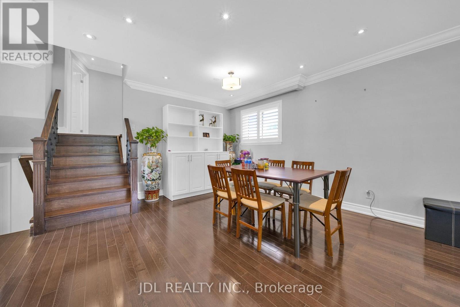 53 Southdale Drive, Markham, Ontario  L3P 1J6 - Photo 3 - N13642886