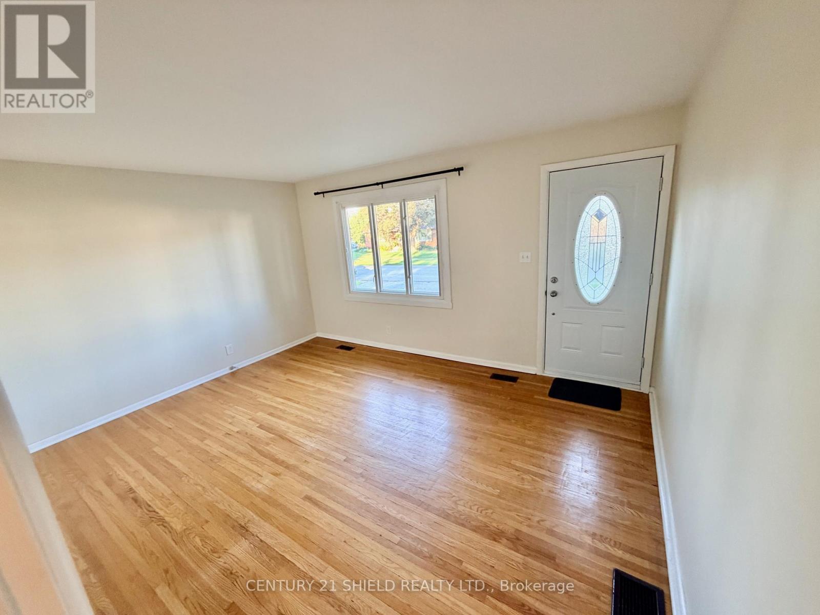 15 Adam Dixon Avenue N, South Stormont, Ontario  K0C 1P0 - Photo 3 - X13642902