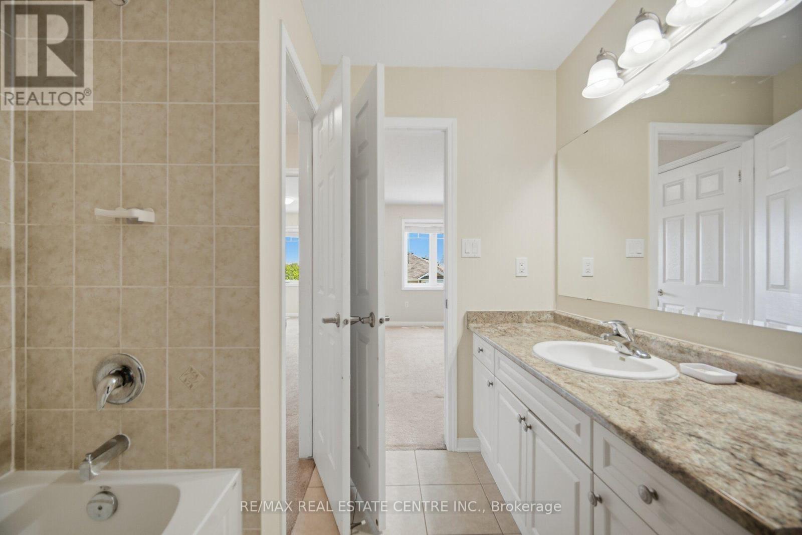 221 Slingsby Landing, Milton, Ontario L9T 8N5 - Photo 36 - W13444942