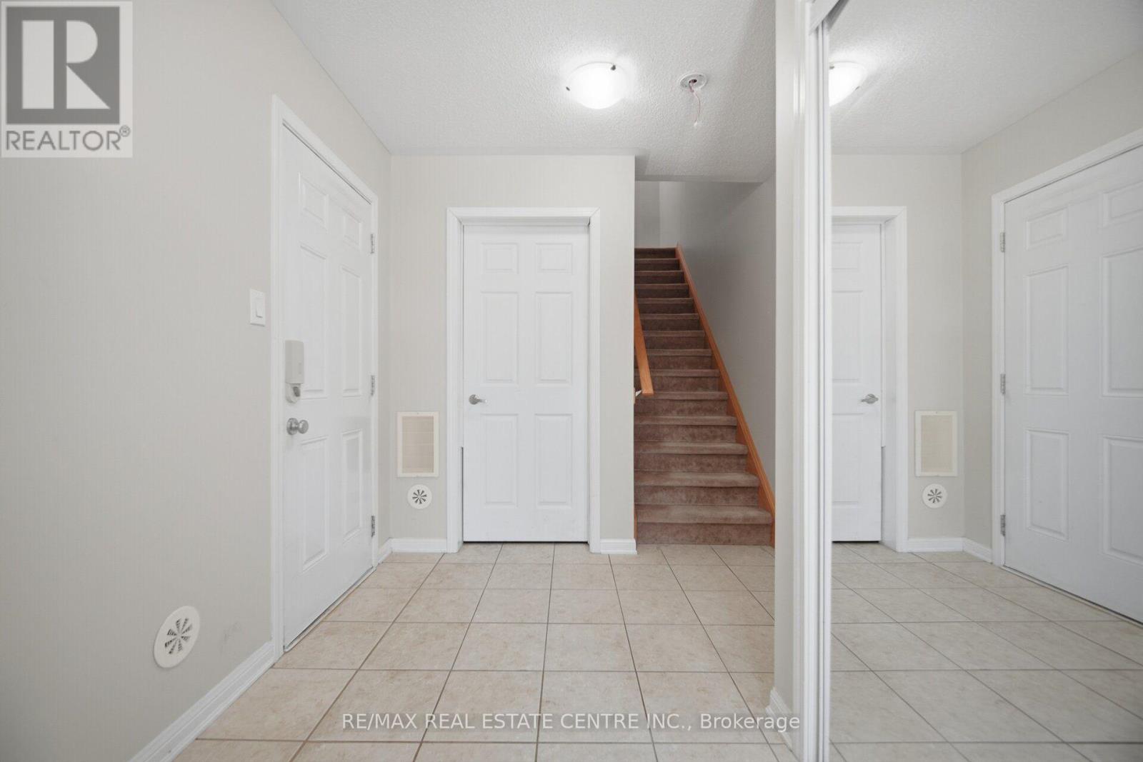 221 Slingsby Landing, Milton, Ontario L9T 8N5 - Photo 8 - W13444942