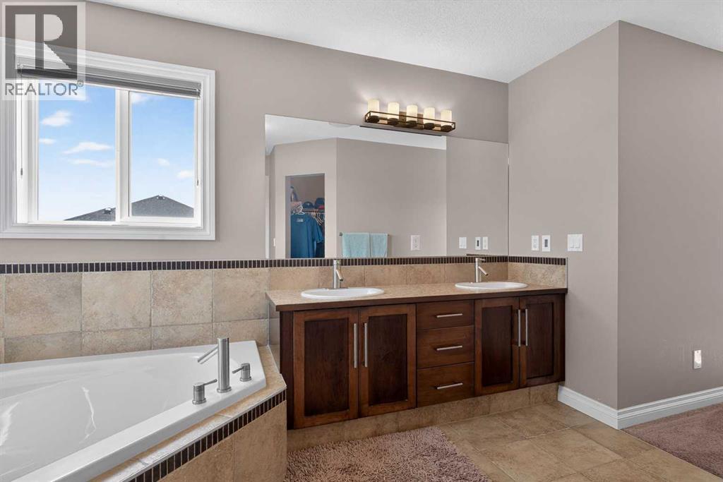 159 Sherwood Crescent NW, Calgary, Alberta  T3R 0G3 - Photo 25 - A2334342