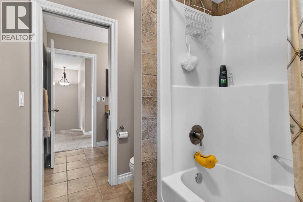 159 Sherwood Crescent NW, Calgary, Alberta  T3R 0G3 - Photo 32 - A2334342