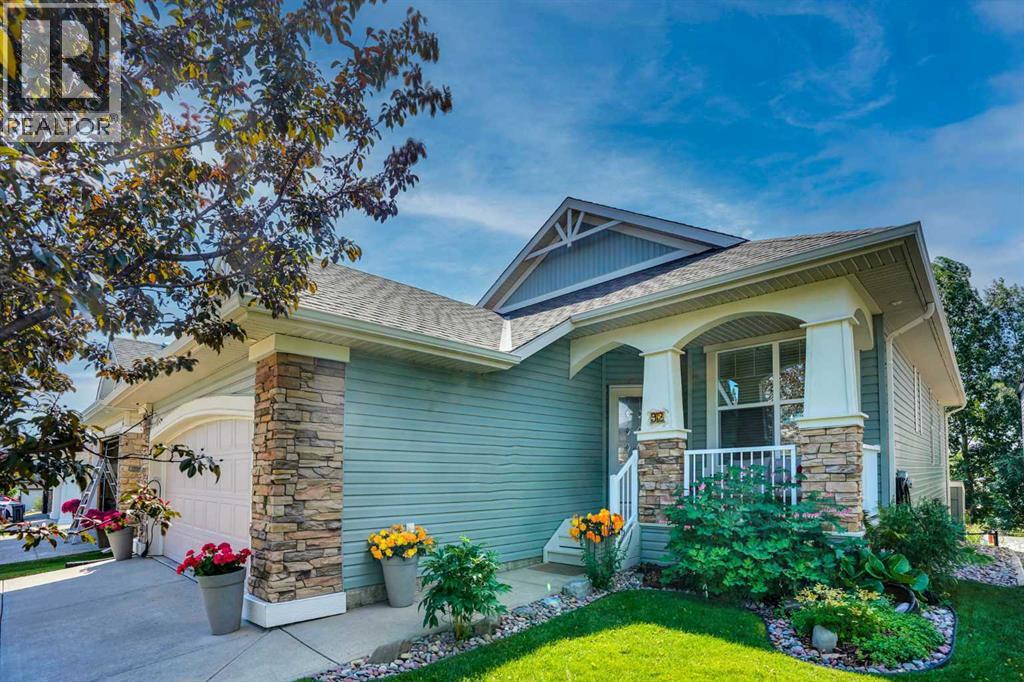 92 Sunset Circle, Cochrane, Alberta  T4C 0C4 - Photo 2 - A2332906