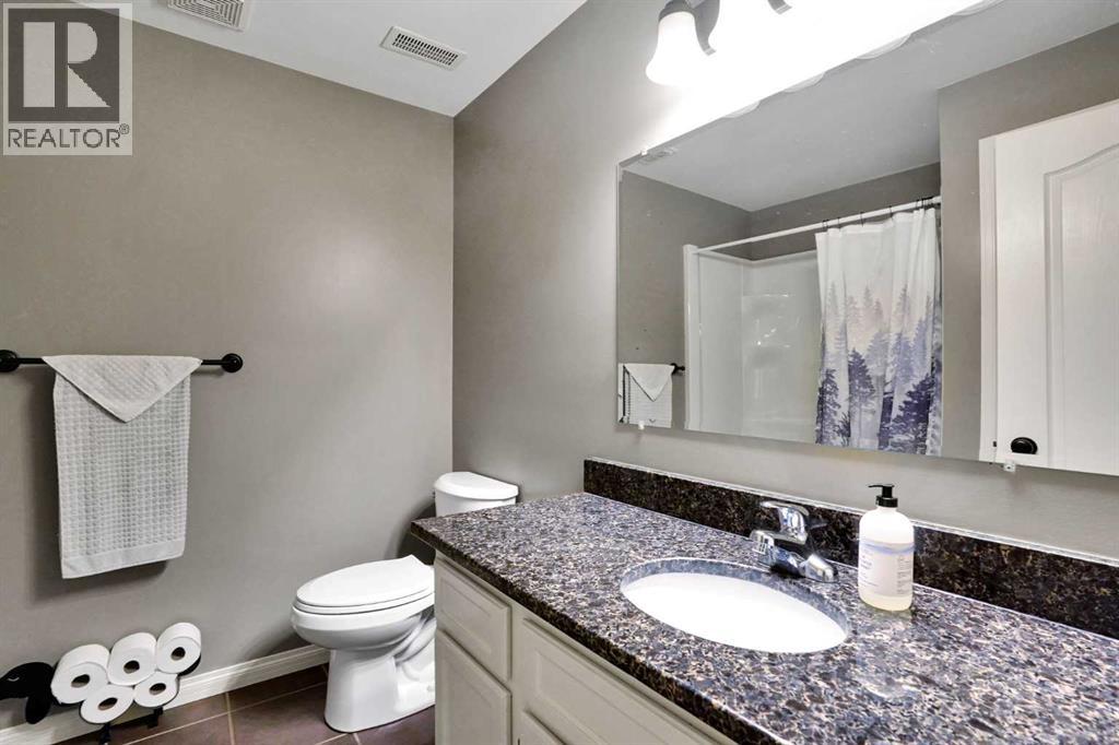 92 Sunset Circle, Cochrane, Alberta  T4C 0C4 - Photo 25 - A2332906