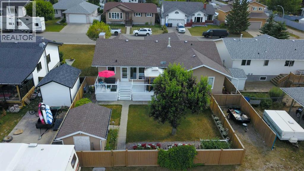 220 10 Avenue NE, Sundre, Alberta  T0M 1X0 - Photo 27 - A2334597