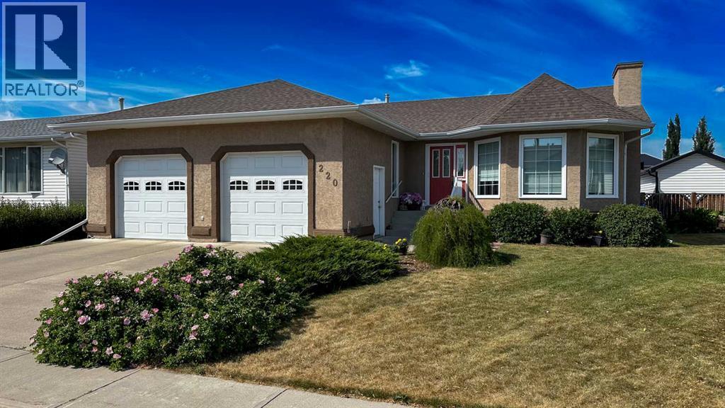 220 10 Avenue NE, Sundre, Alberta  T0M 1X0 - Photo 33 - A2334597