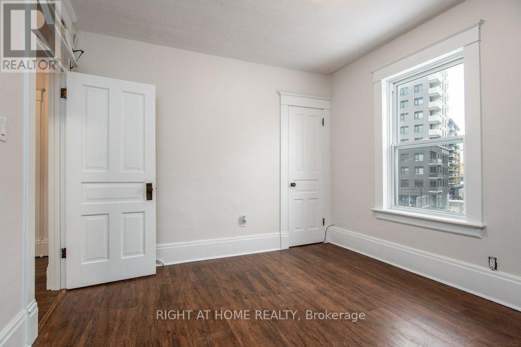 2-94 Scott Street, Kitchener, Ontario  N2H 2R5 - Photo 6 - X13626930