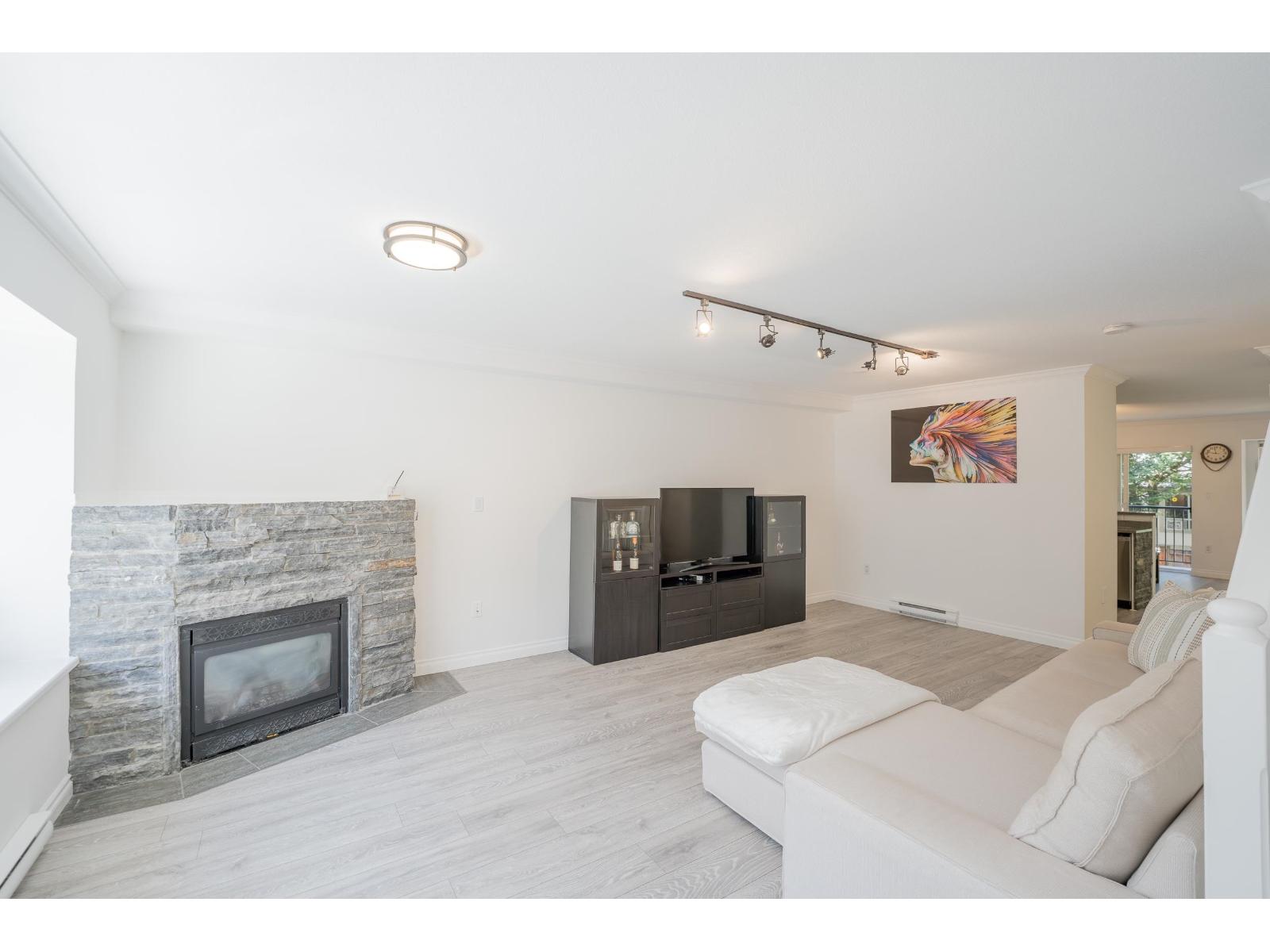 20 8155 164TH STREET, Surrey, British Columbia