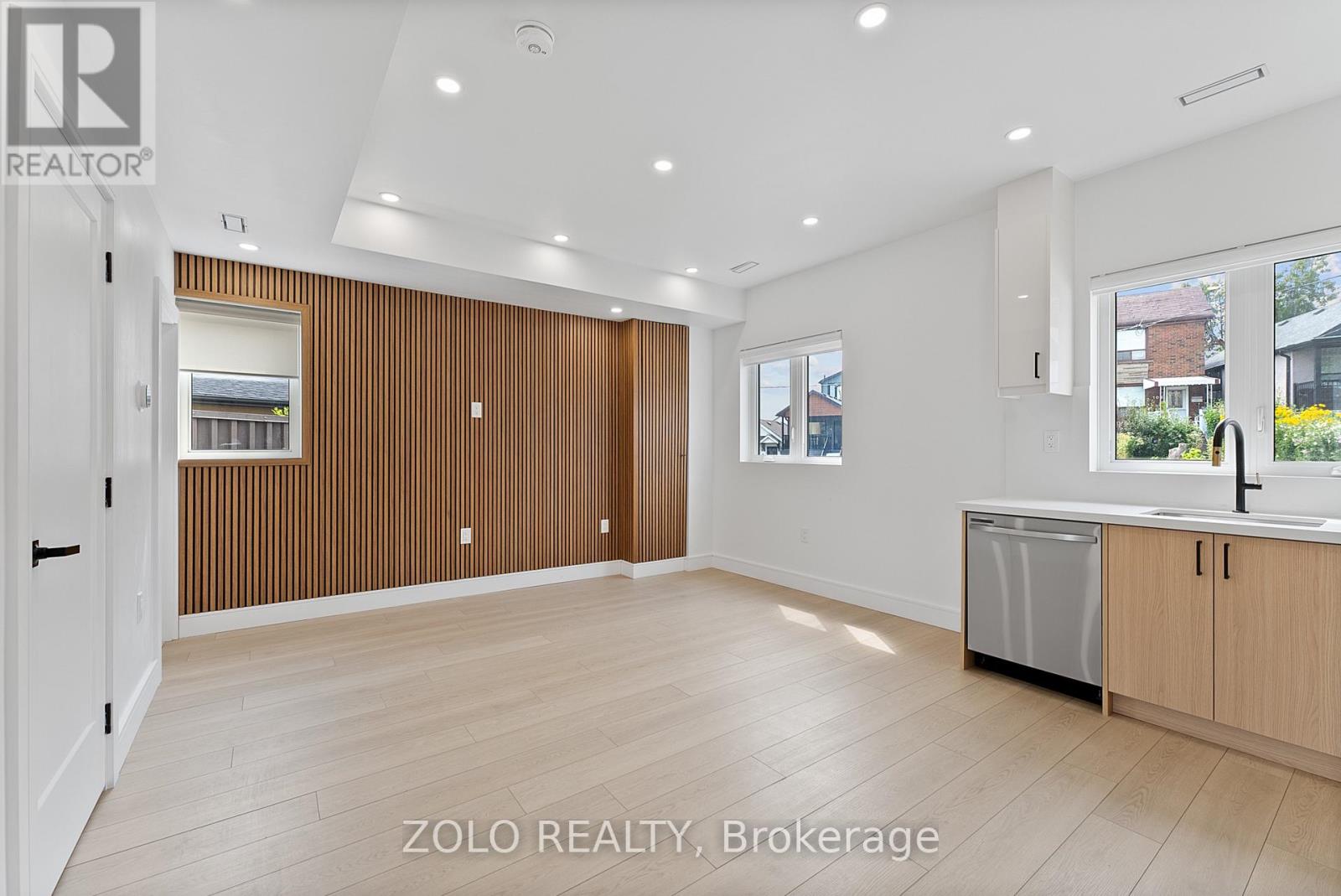 97 Ennerdale Road, Toronto, Ontario  M6E 4C7 - Photo 31 - W13629760