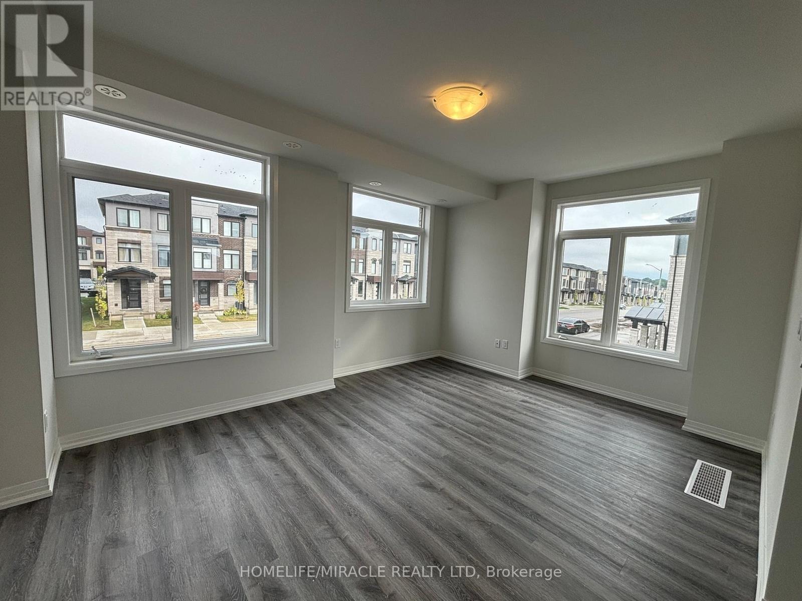 7 - 155 Equestrian Way, Cambridge, Ontario  N3E 0E8 - Photo 15 - X13483106