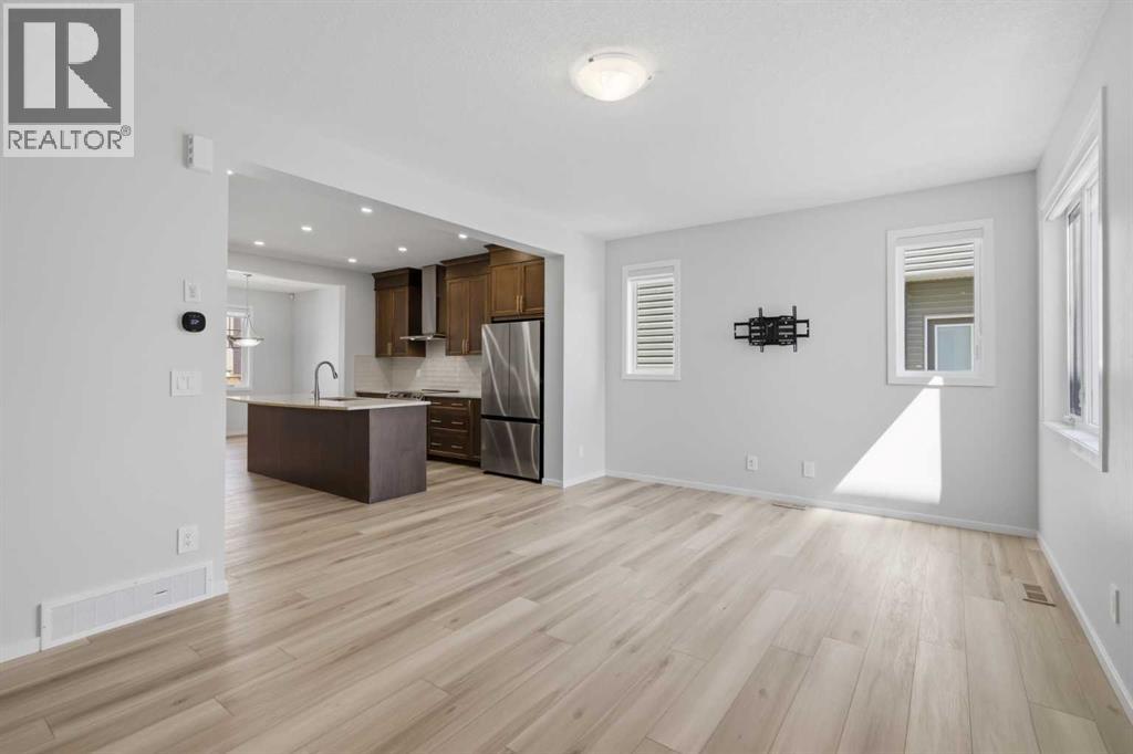199 Carringham Road NW, Calgary, Alberta  T3P 1V4 - Photo 18 - A2334788