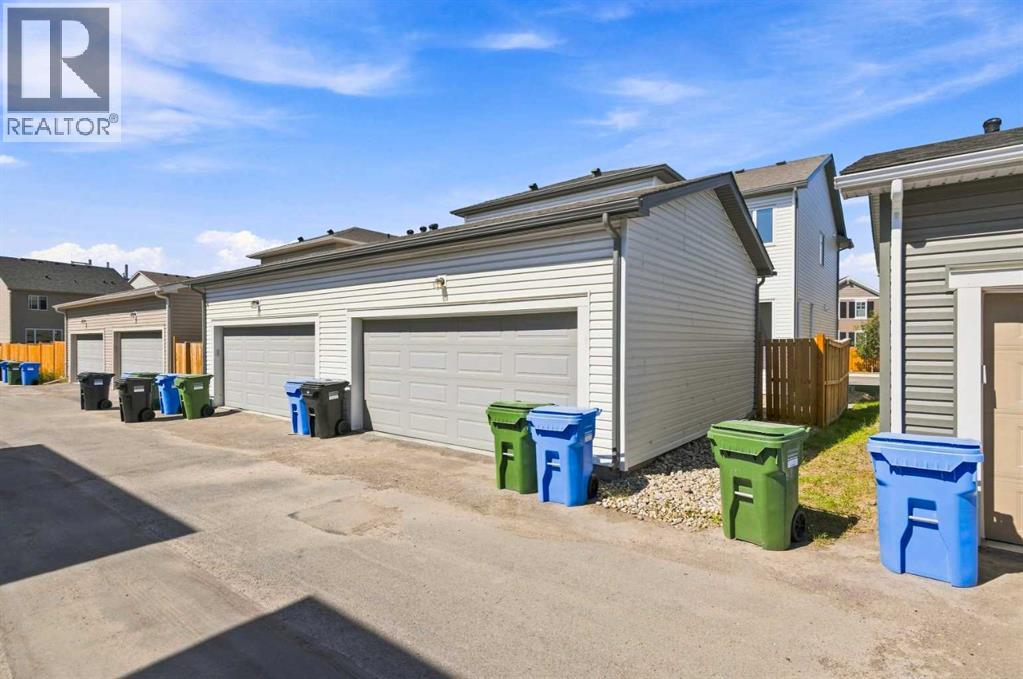 199 Carringham Road NW, Calgary, Alberta  T3P 1V4 - Photo 45 - A2334788