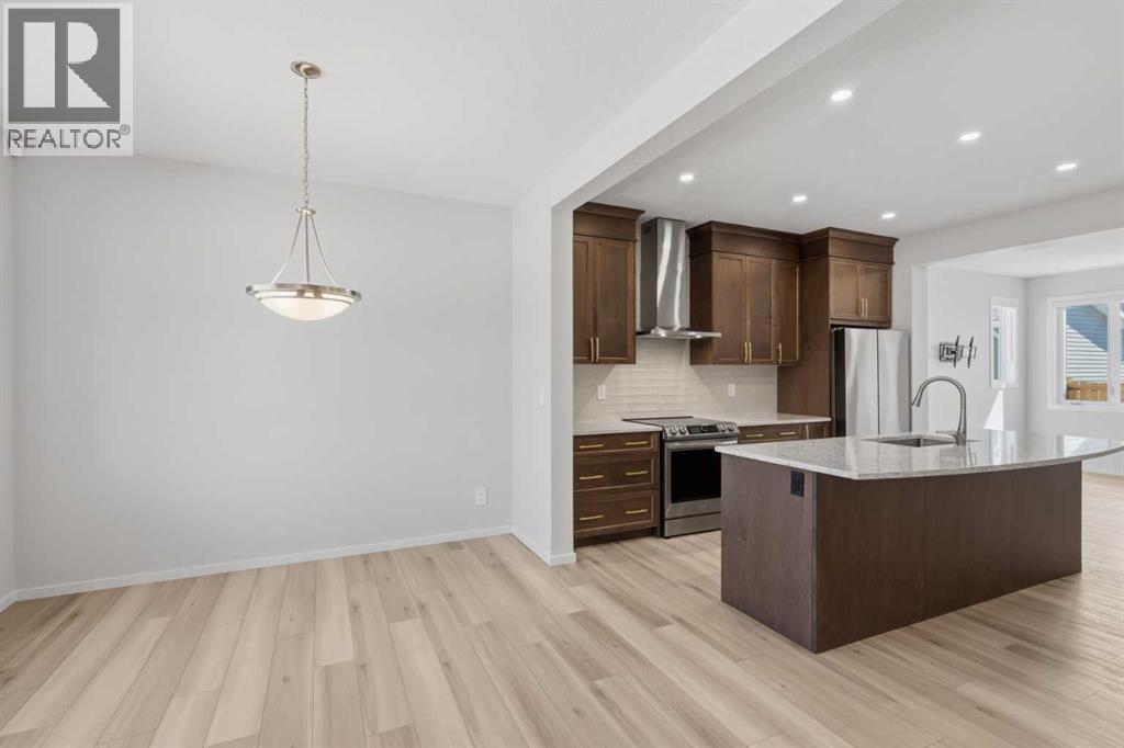 199 Carringham Road NW, Calgary, Alberta  T3P 1V4 - Photo 6 - A2334788