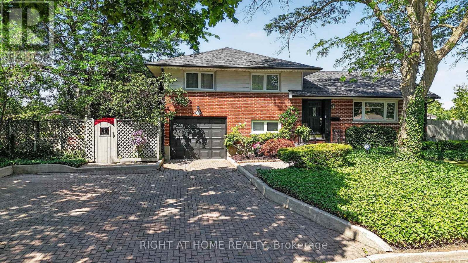 366 BURLINGTON CRESCENT, London South, Ontario