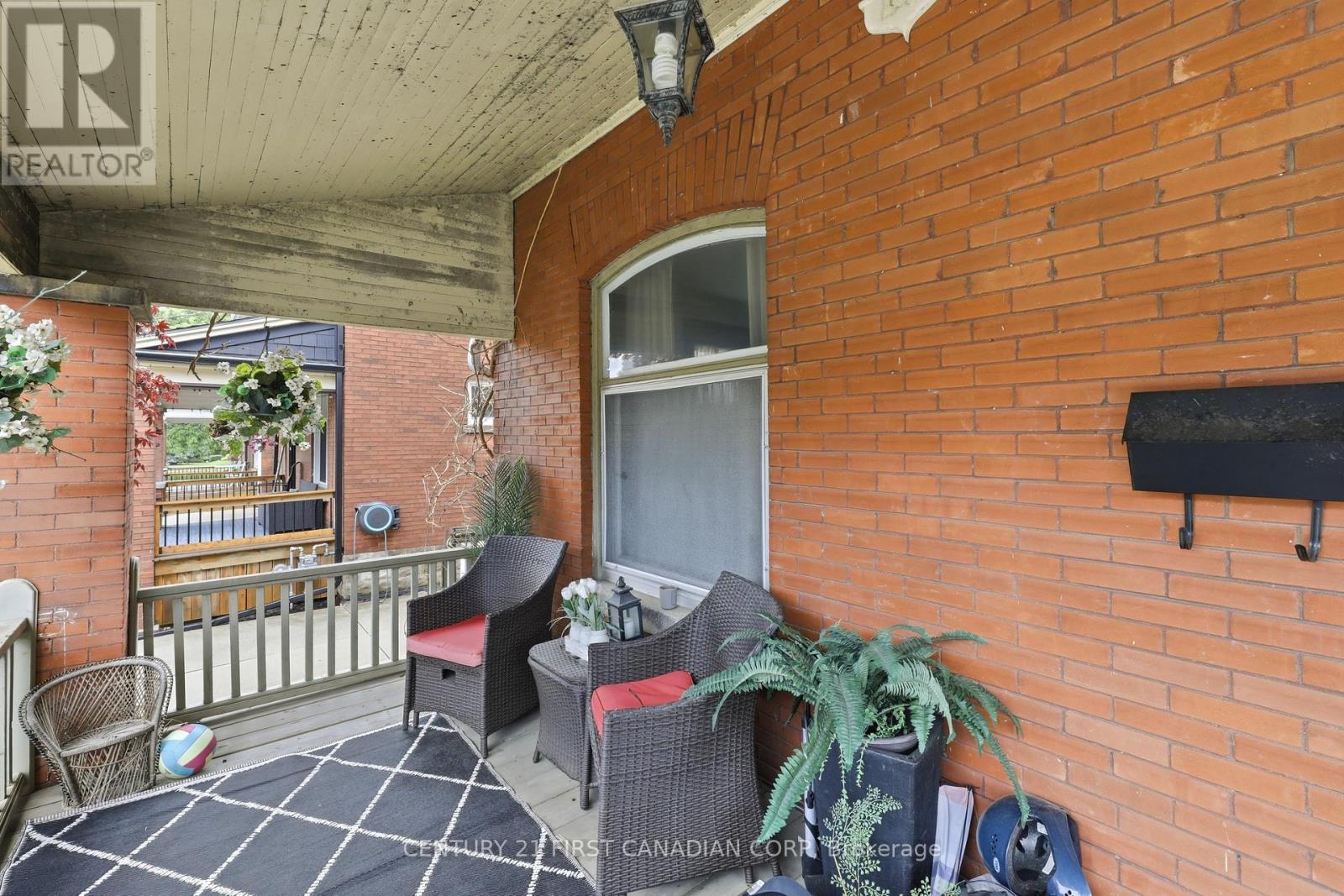 95 Myrtle Street N, St. Thomas, Ontario  N5R 2E9 - Photo 2 - X13642926