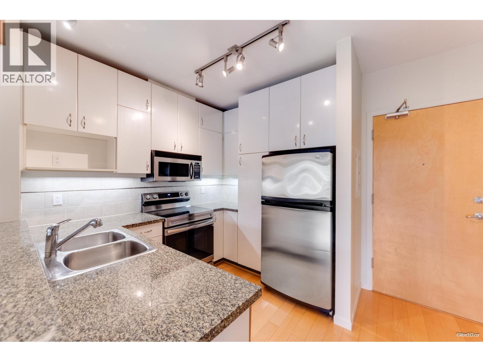 319 580 Raven Woods Drive, North Vancouver, British Columbia V7G 2T2 - Photo 5 - R3147739