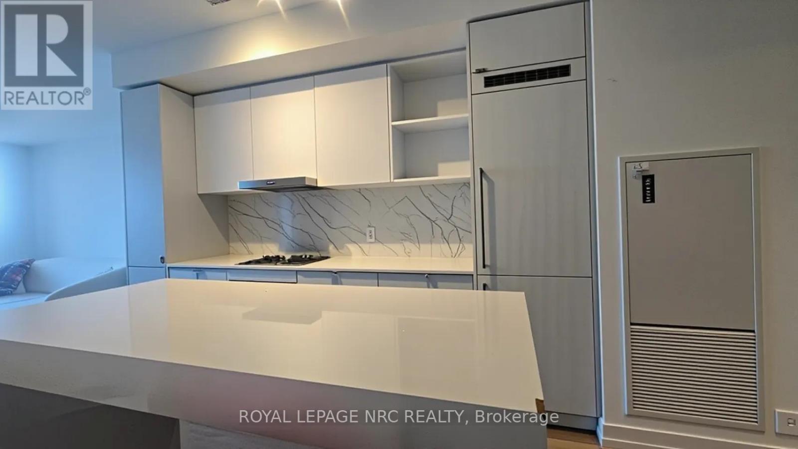 6302 - 138 Downes Street, Toronto, Ontario  M5E 0E4 - Photo 12 - C13642912