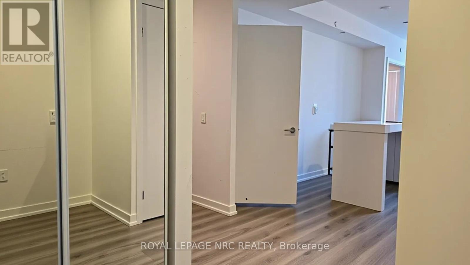 6302 - 138 Downes Street, Toronto, Ontario  M5E 0E4 - Photo 7 - C13642912