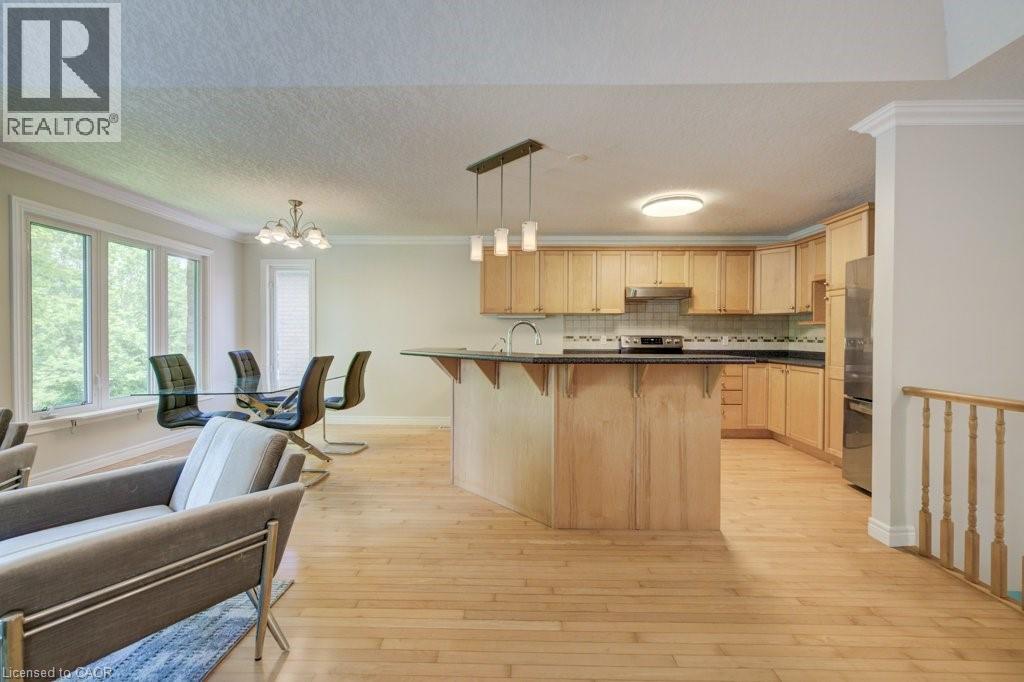 670 Salzburg Drive, Waterloo, Ontario  N2V 2N8 - Photo 12 - 40841876