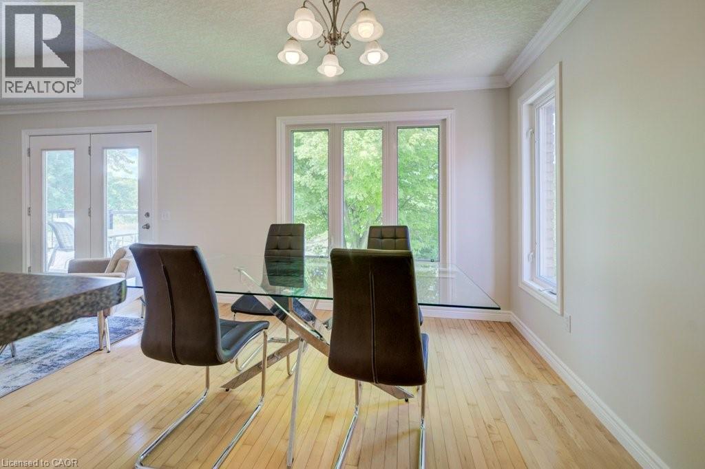 670 Salzburg Drive, Waterloo, Ontario  N2V 2N8 - Photo 15 - 40841876