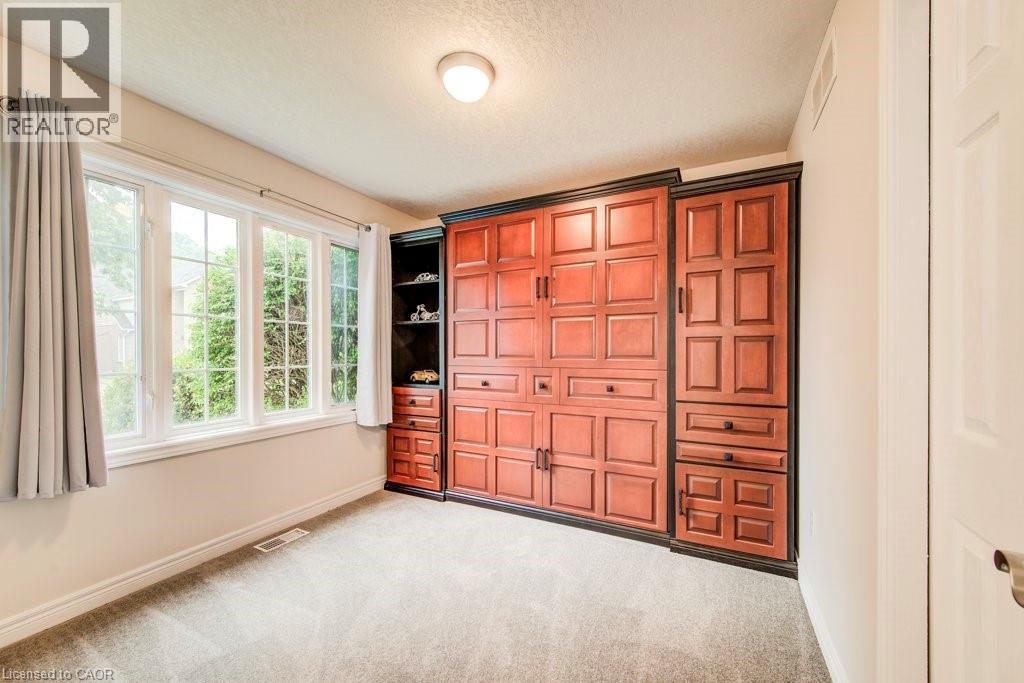 670 Salzburg Drive, Waterloo, Ontario  N2V 2N8 - Photo 5 - 40841876