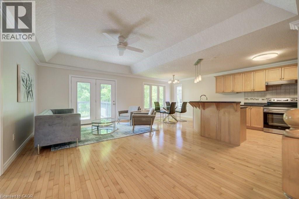 670 Salzburg Drive, Waterloo, Ontario  N2V 2N8 - Photo 8 - 40841876