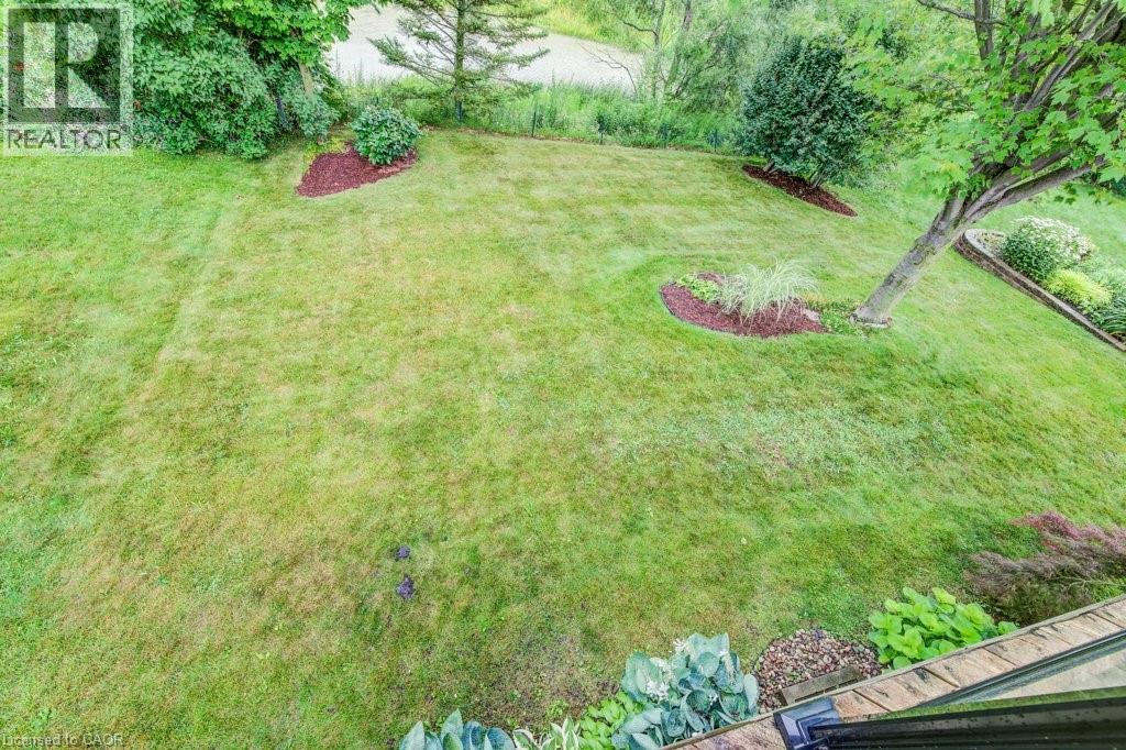 670 Salzburg Drive, Waterloo, Ontario  N2V 2N8 - Photo 40 - 40841876
