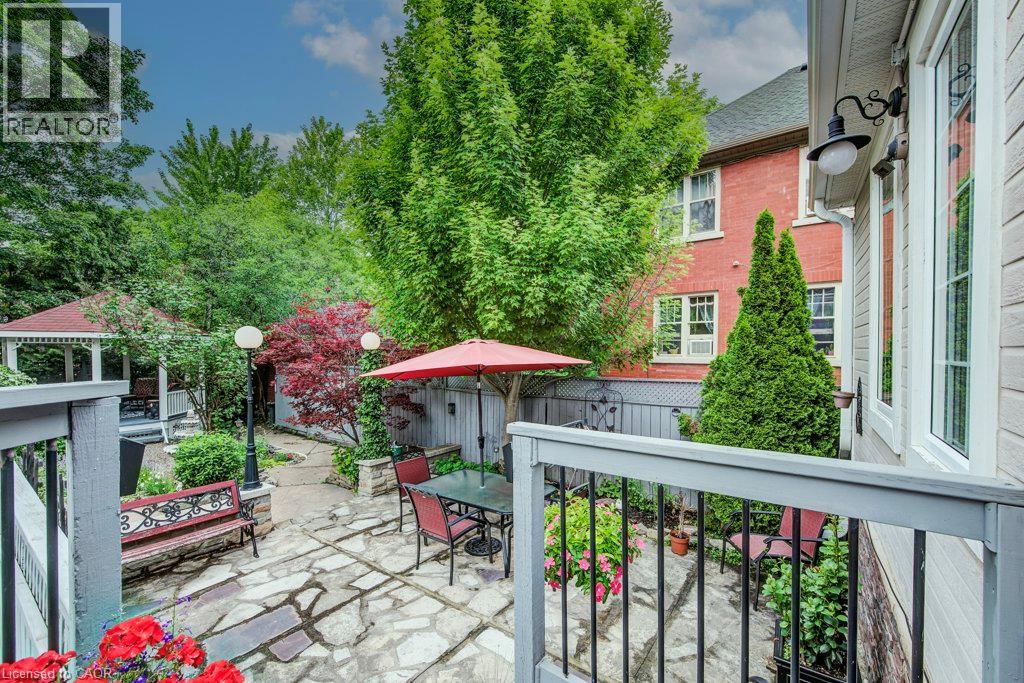 138 S Water Street S, Kitchener, Ontario  N2G 1Z5 - Photo 39 - 40848472
